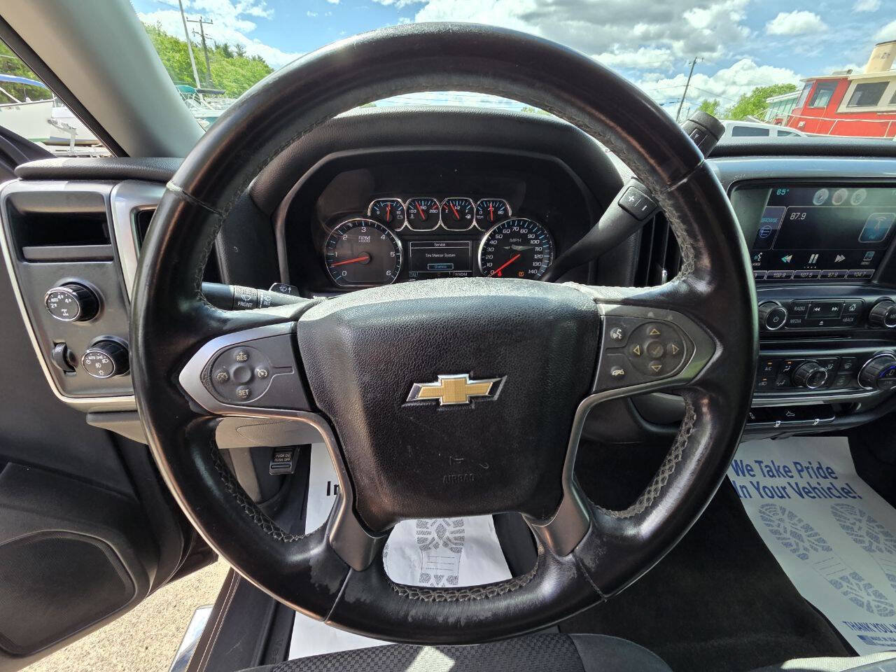 Used 2015 Chevrolet Silverado 1500 LT w/ LT Convenience Package AWD/4WD image 21