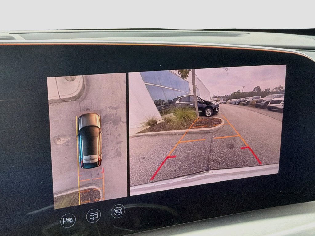 Certified 2025 Cadillac Lyriq Luxury w/ LPO, Floor Liner Package AWD/4WD image 14