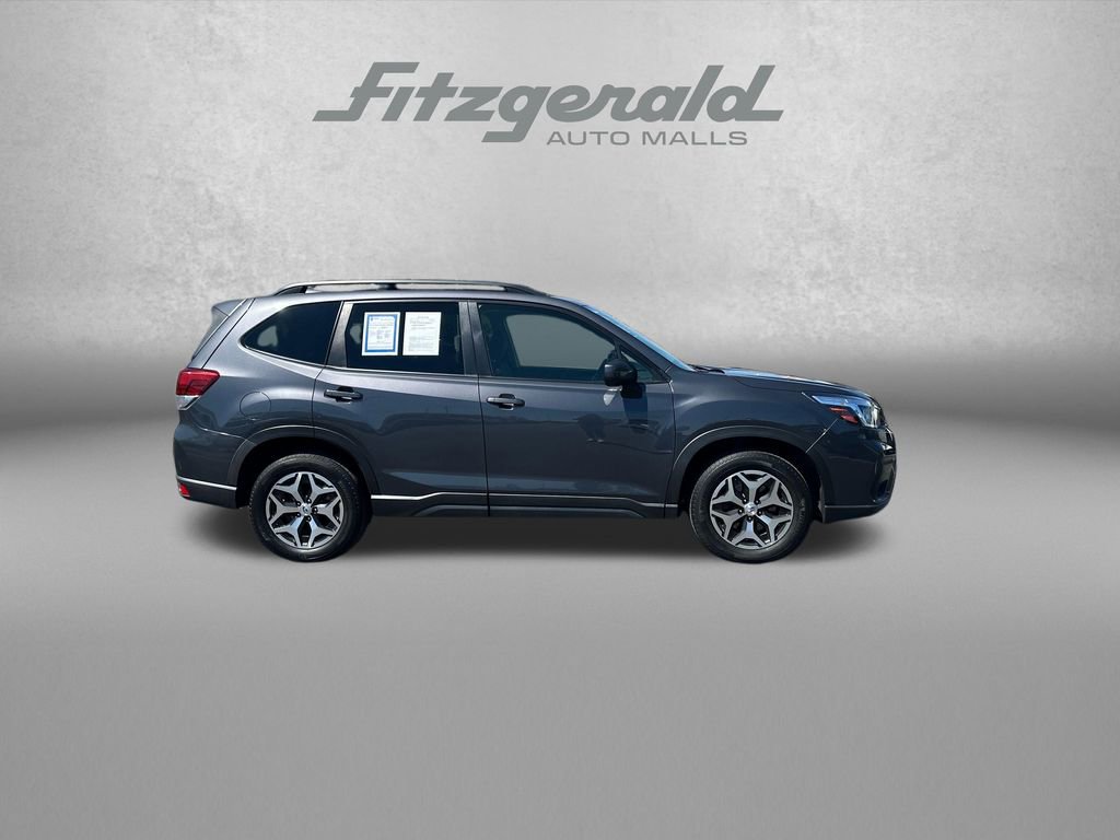 Used 2020 Subaru Forester Premium AWD/4WD image 8