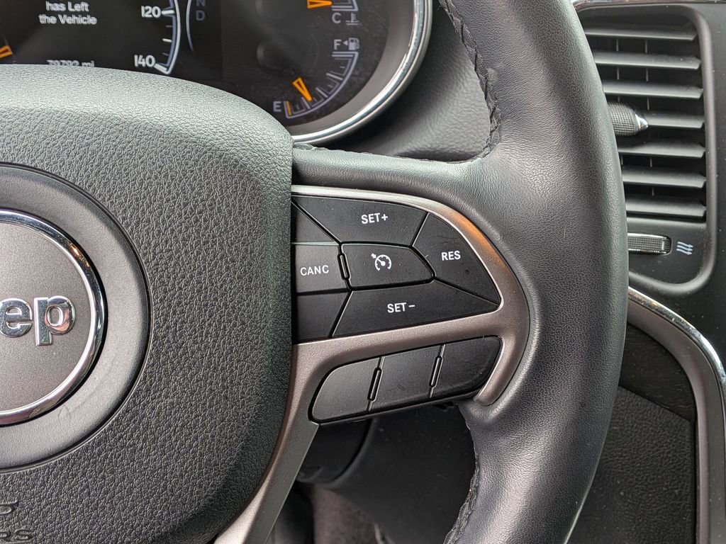 Used 2018 Jeep Grand Cherokee Laredo image 19