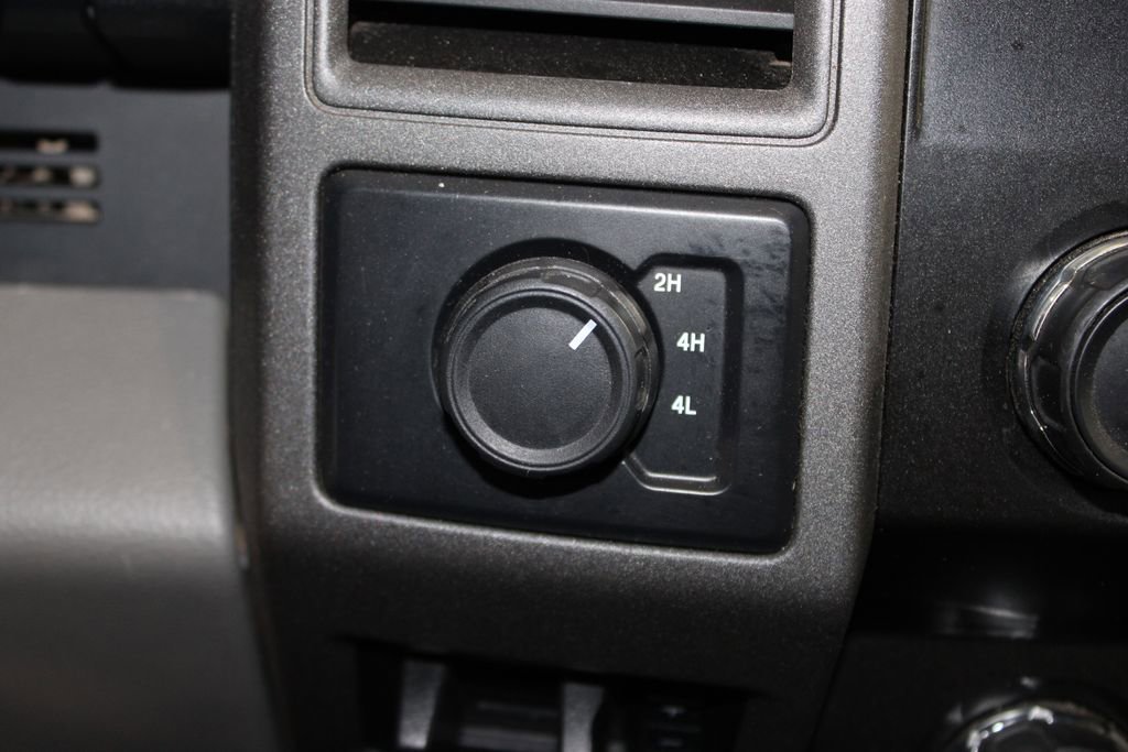 Used 2019 Ford F250 XL w/ STX Appearance Package image 40