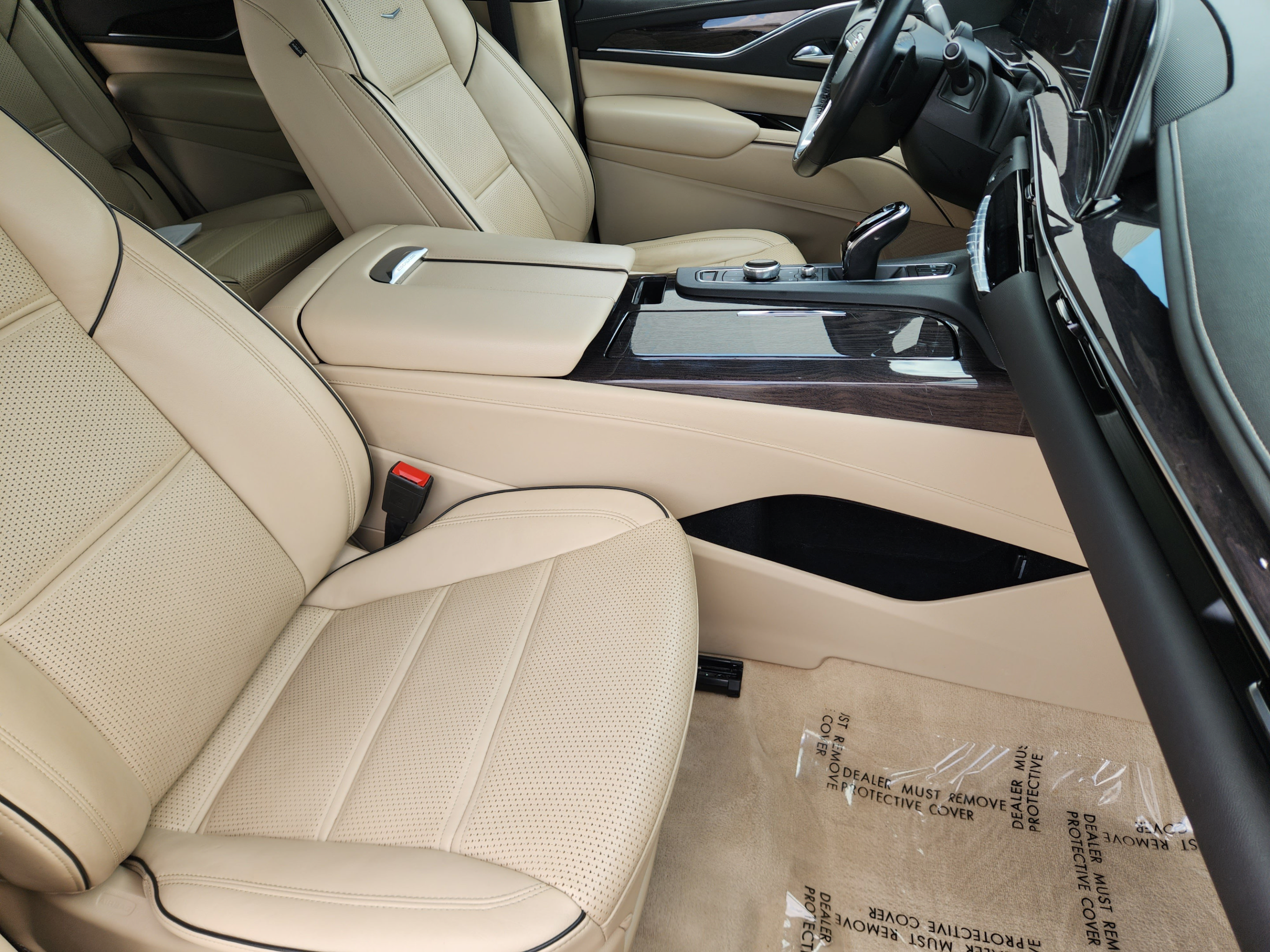 Used 2022 Cadillac Escalade Premium Luxury RWD image 22
