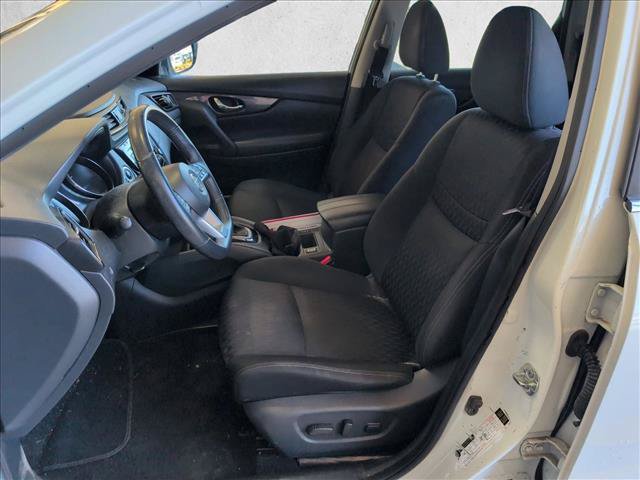 Used 2018 Nissan Rogue SV FWD image 16