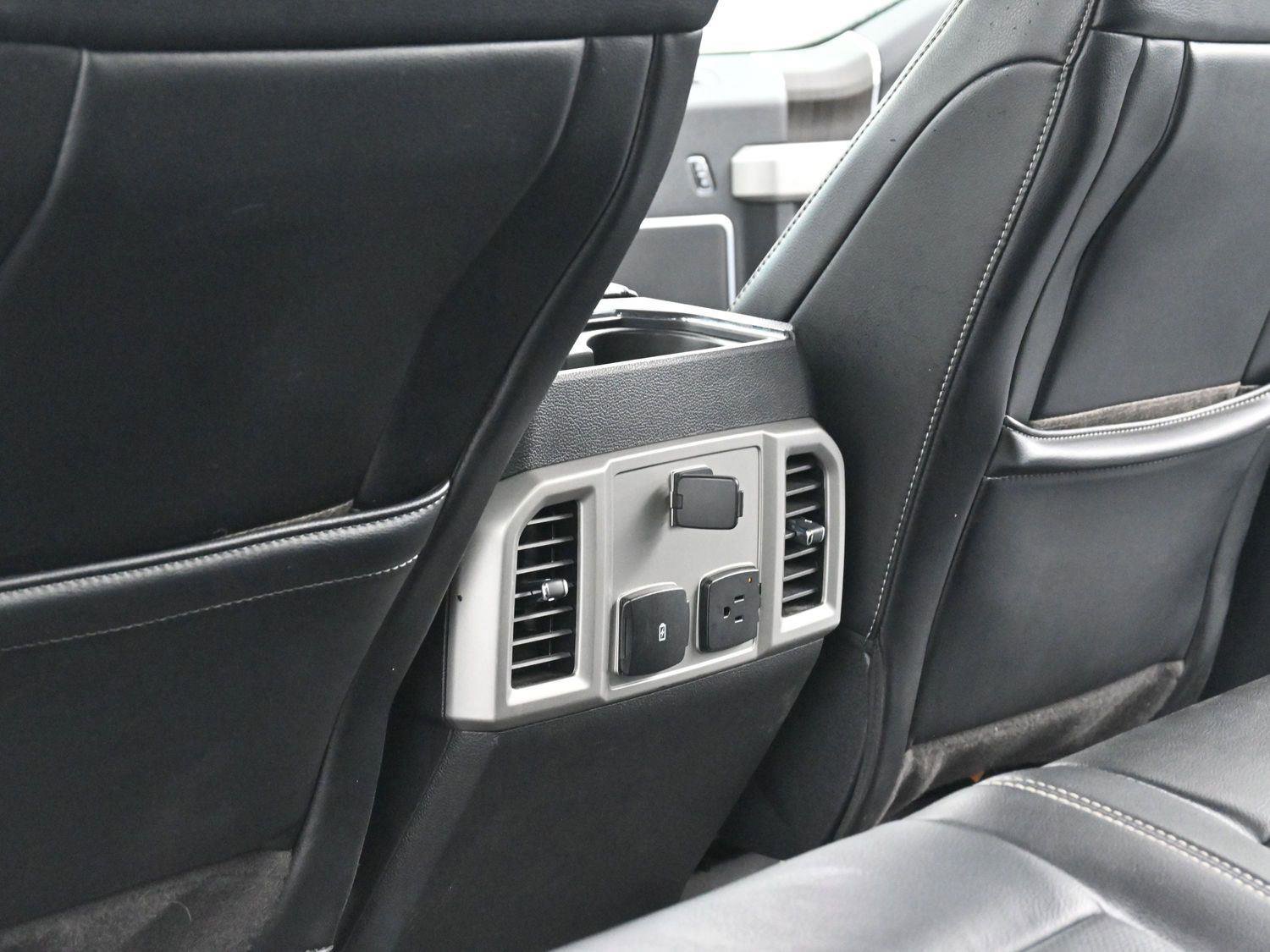 Used 2020 Ford F250 Lariat w/ Lariat Ultimate Package image 31