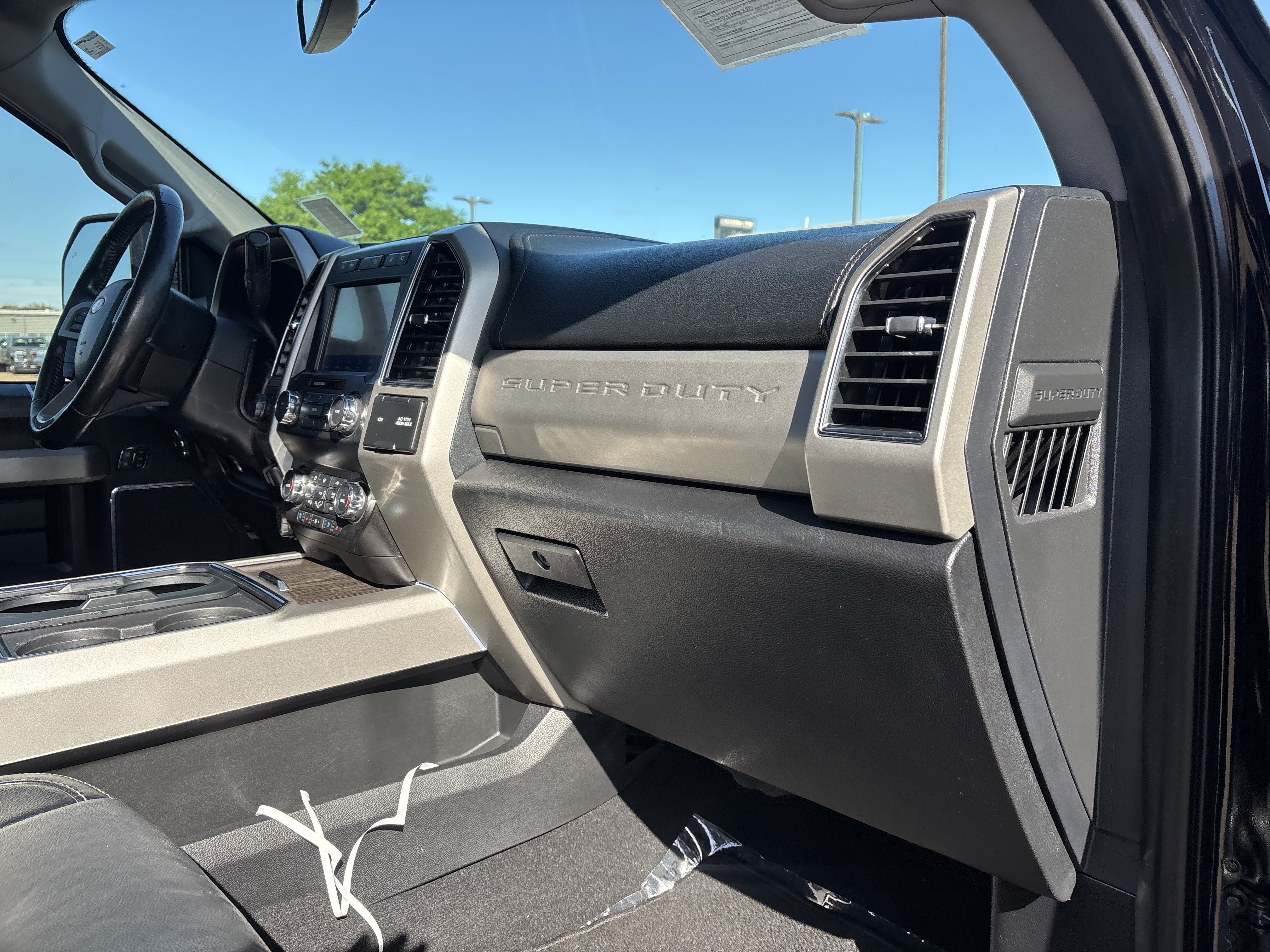 Certified 2021 Ford F250 Lariat w/ Lariat Ultimate Package AWD/4WD image 25