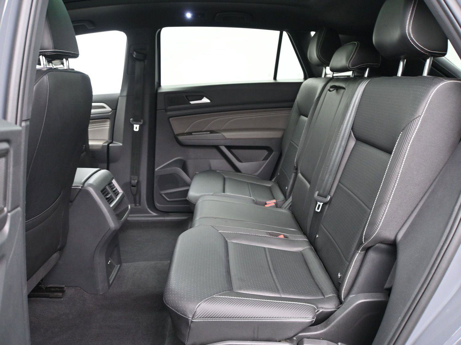 Certified 2022 Volkswagen Atlas Cross Sport SE image 9