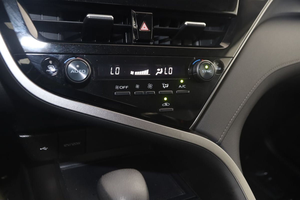 Used 2023 Toyota Camry LE FWD image 22