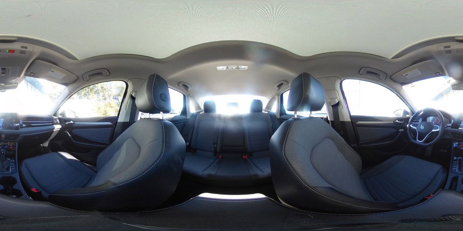 Used 2025 Volkswagen Jetta SE image 41