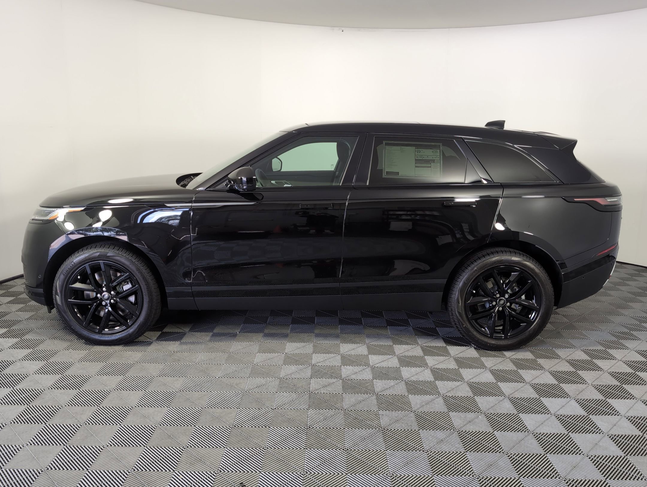 Used 2026 Land Rover Range Rover Velar S image 2