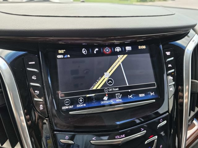 Used 2019 Cadillac Escalade Luxury RWD image 11
