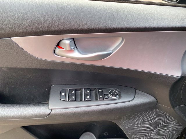 Used 2023 Kia Forte LXS FWD image 14