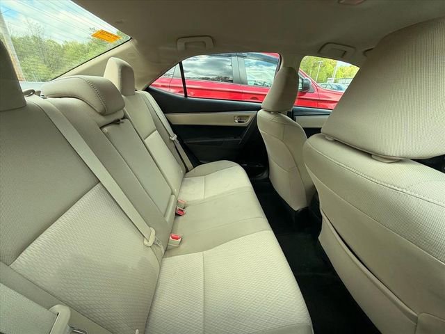 Used 2015 Toyota Corolla LE FWD image 16