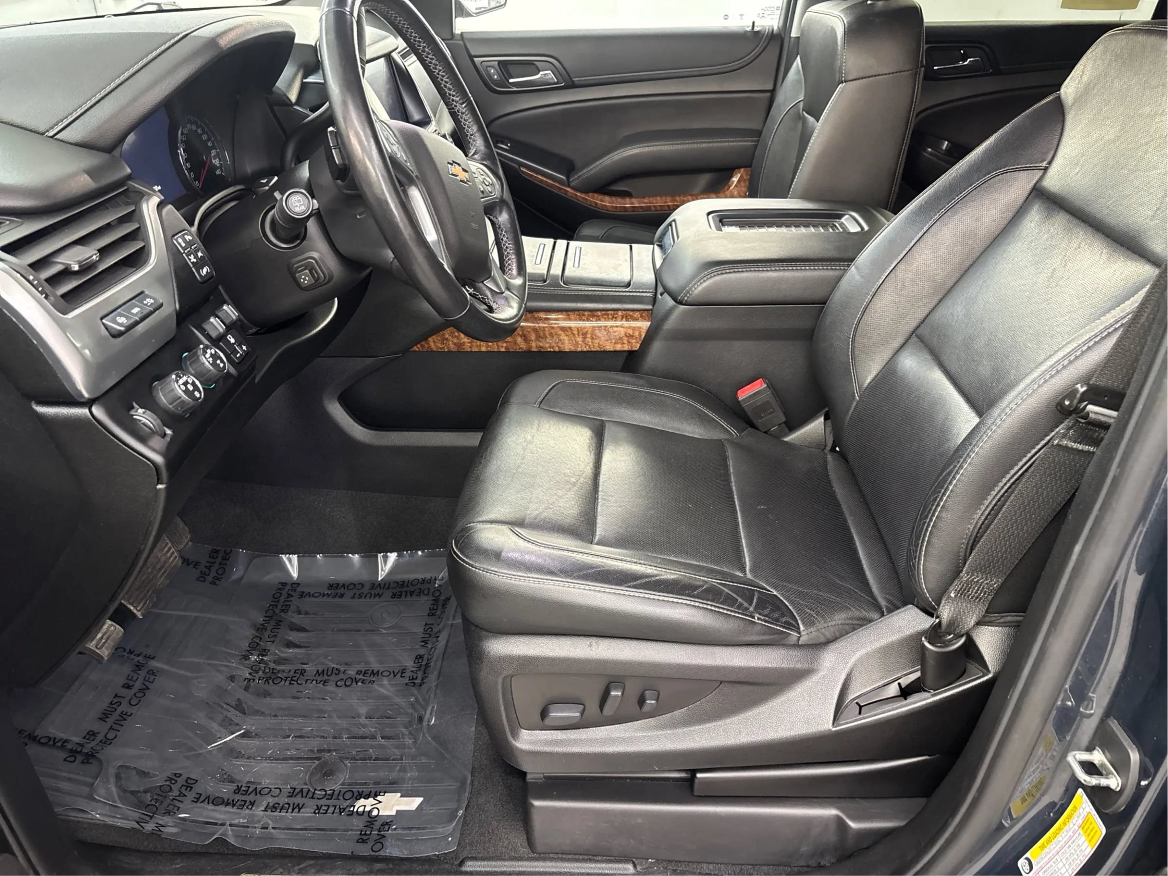 Used 2019 Chevrolet Suburban Premier AWD/4WD image 11