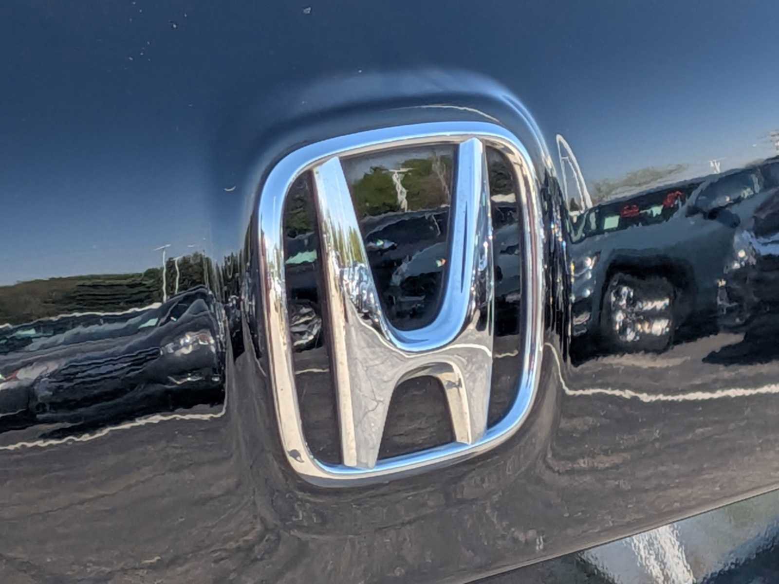 Certified 2017 Honda Pilot Touring image 12