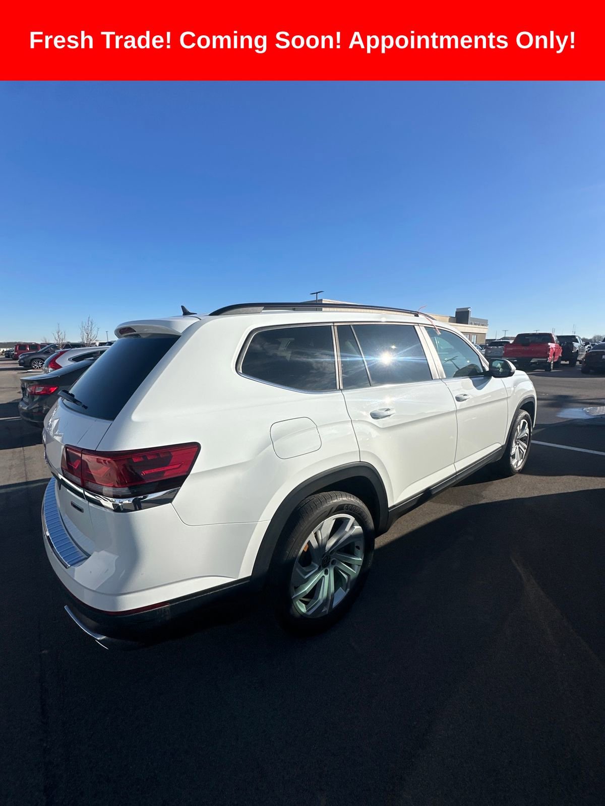 Used 2022 Volkswagen Atlas SE image 4