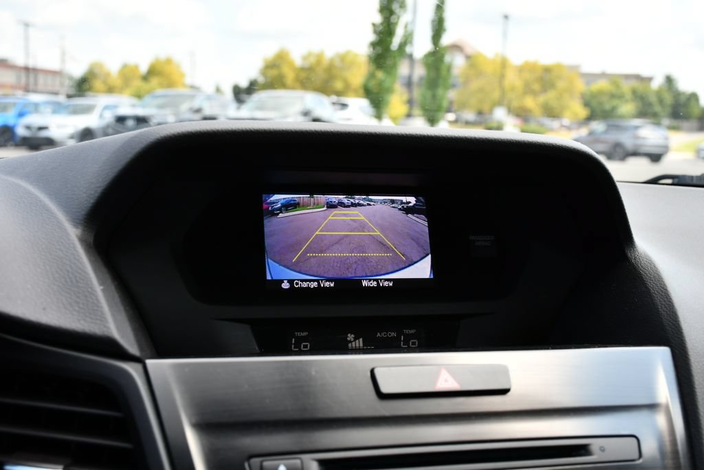 Used 2017 Acura ILX FWD image 19