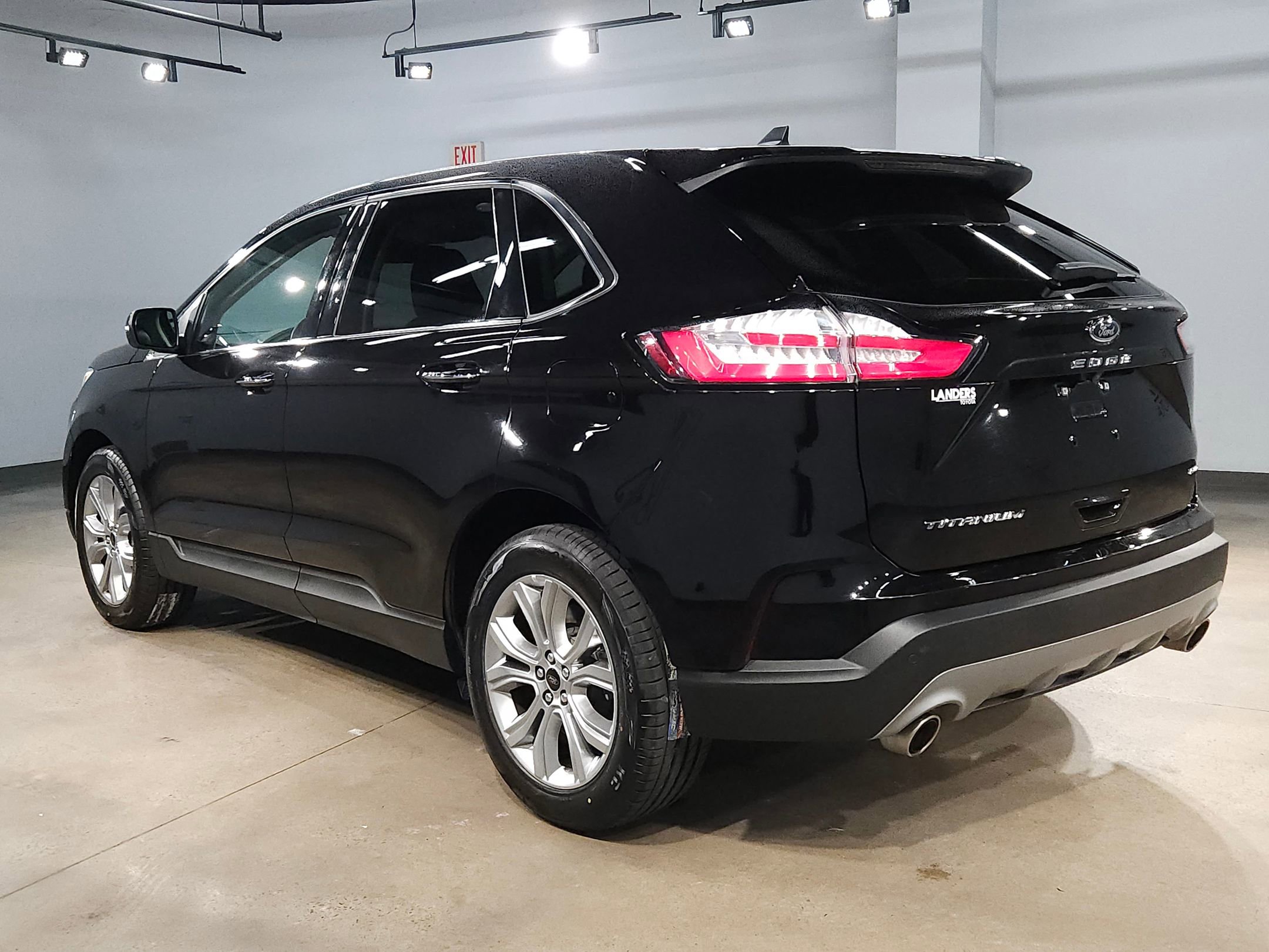 Used 2024 Ford Edge Titanium image 5