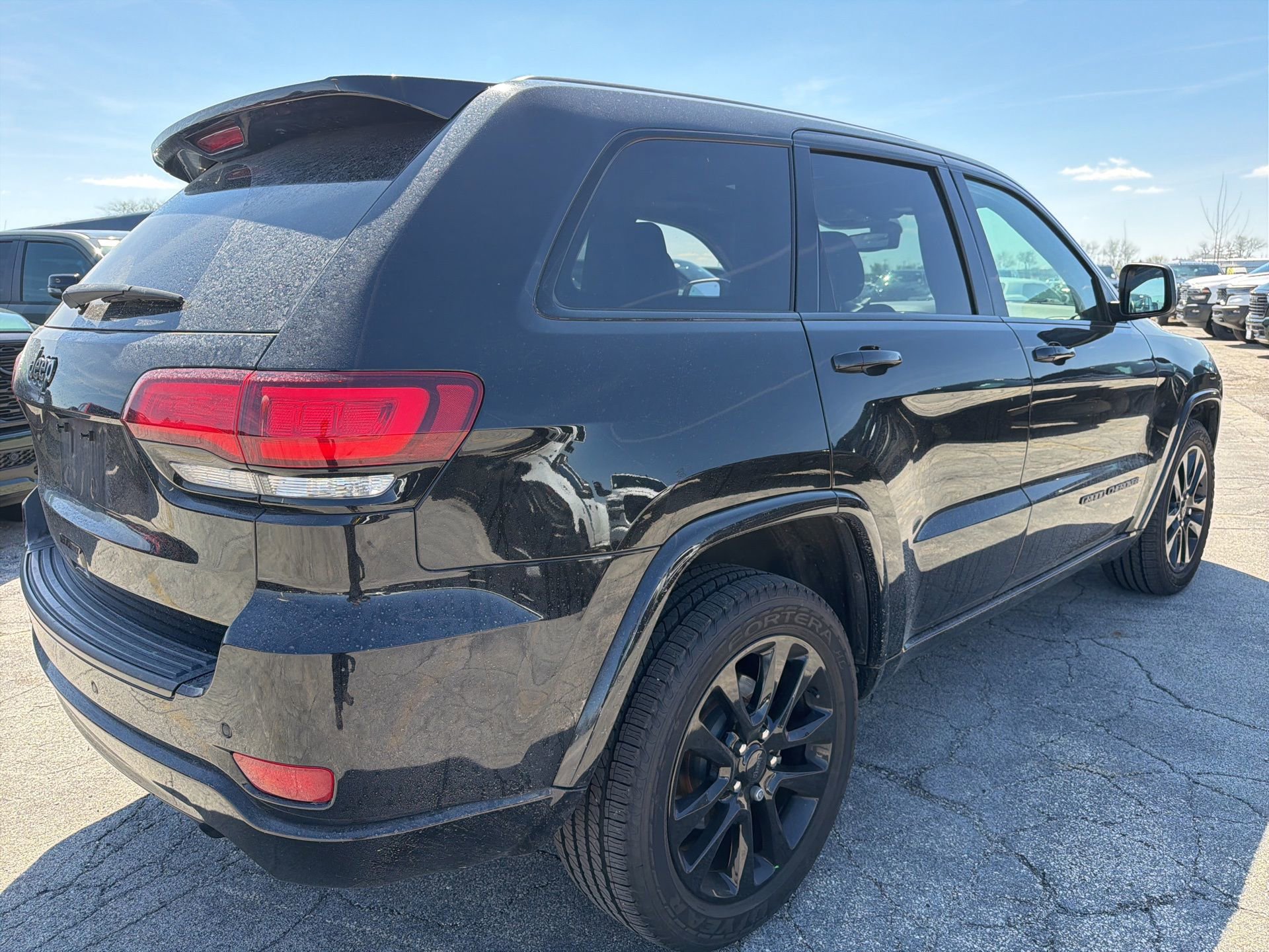 Used 2019 Jeep Grand Cherokee Altitude AWD/4WD image 5