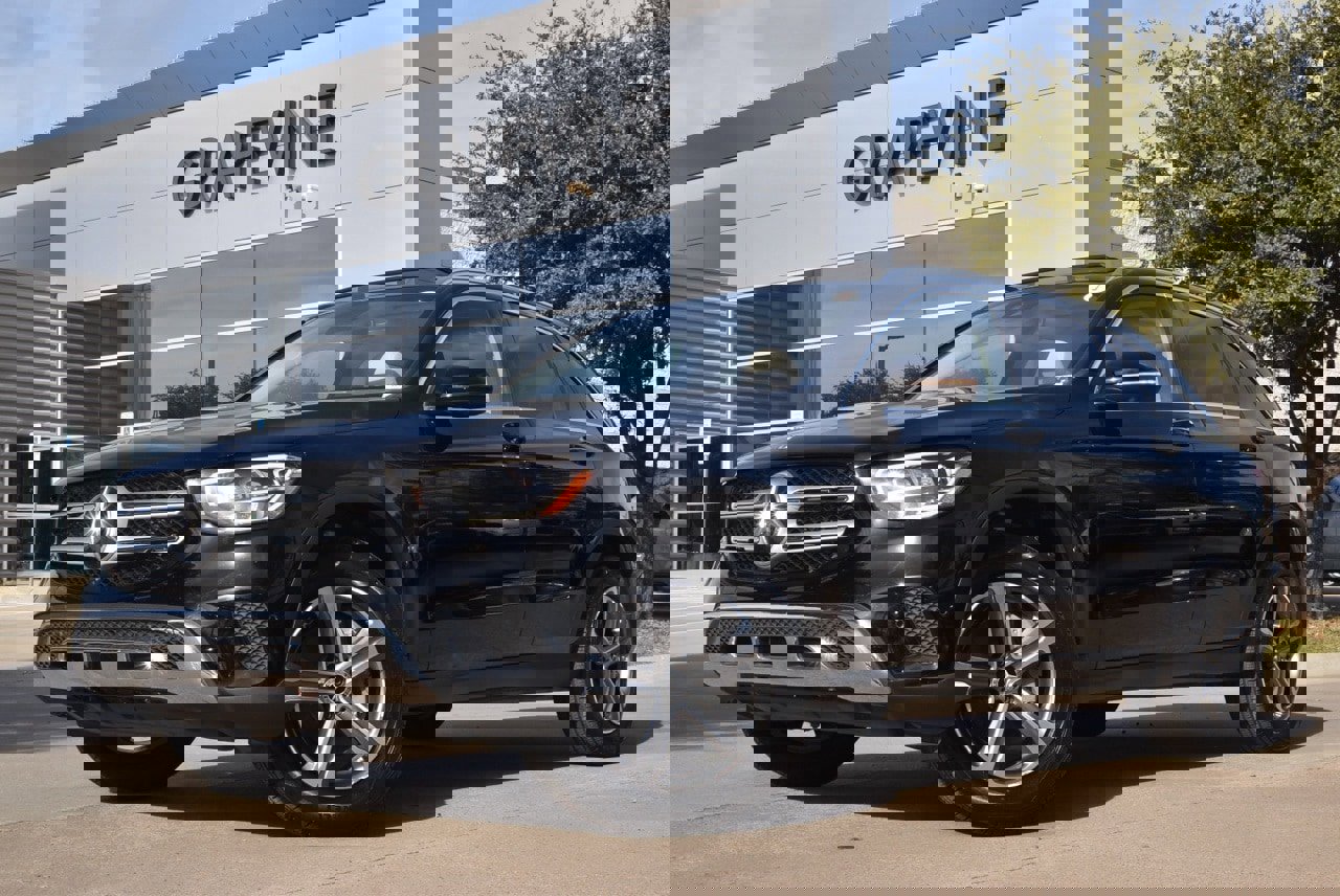 Used 2022 Mercedes-Benz GLC 300 video 1