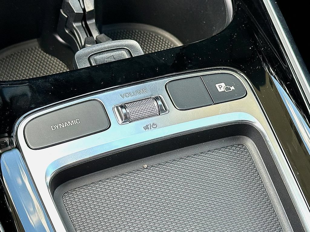 Certified 2025 Mercedes-Benz GLA 35 AMG 4MATIC image 17
