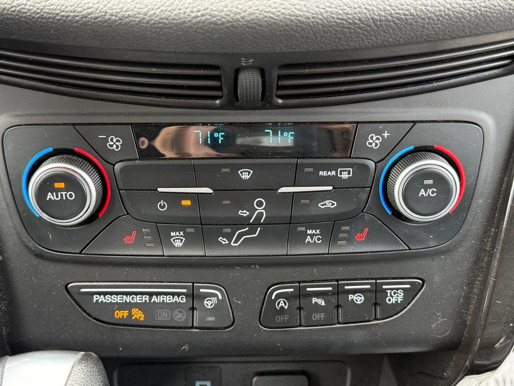 Used 2019 Ford Escape Titanium FWD image 16