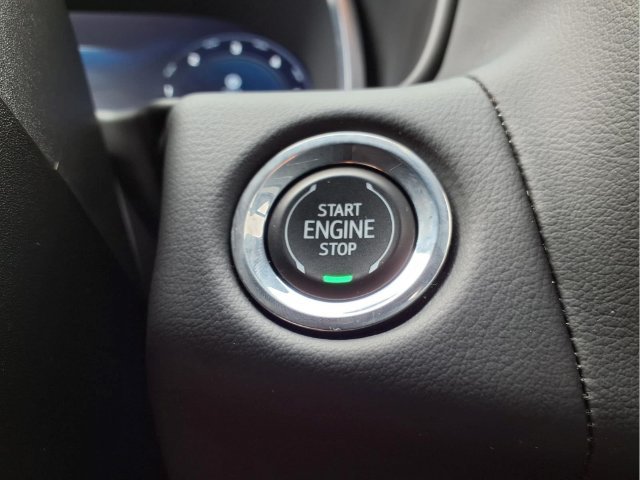 Used 2023 Chevrolet Tahoe Z71 w/ Luxury Package AWD/4WD image 16
