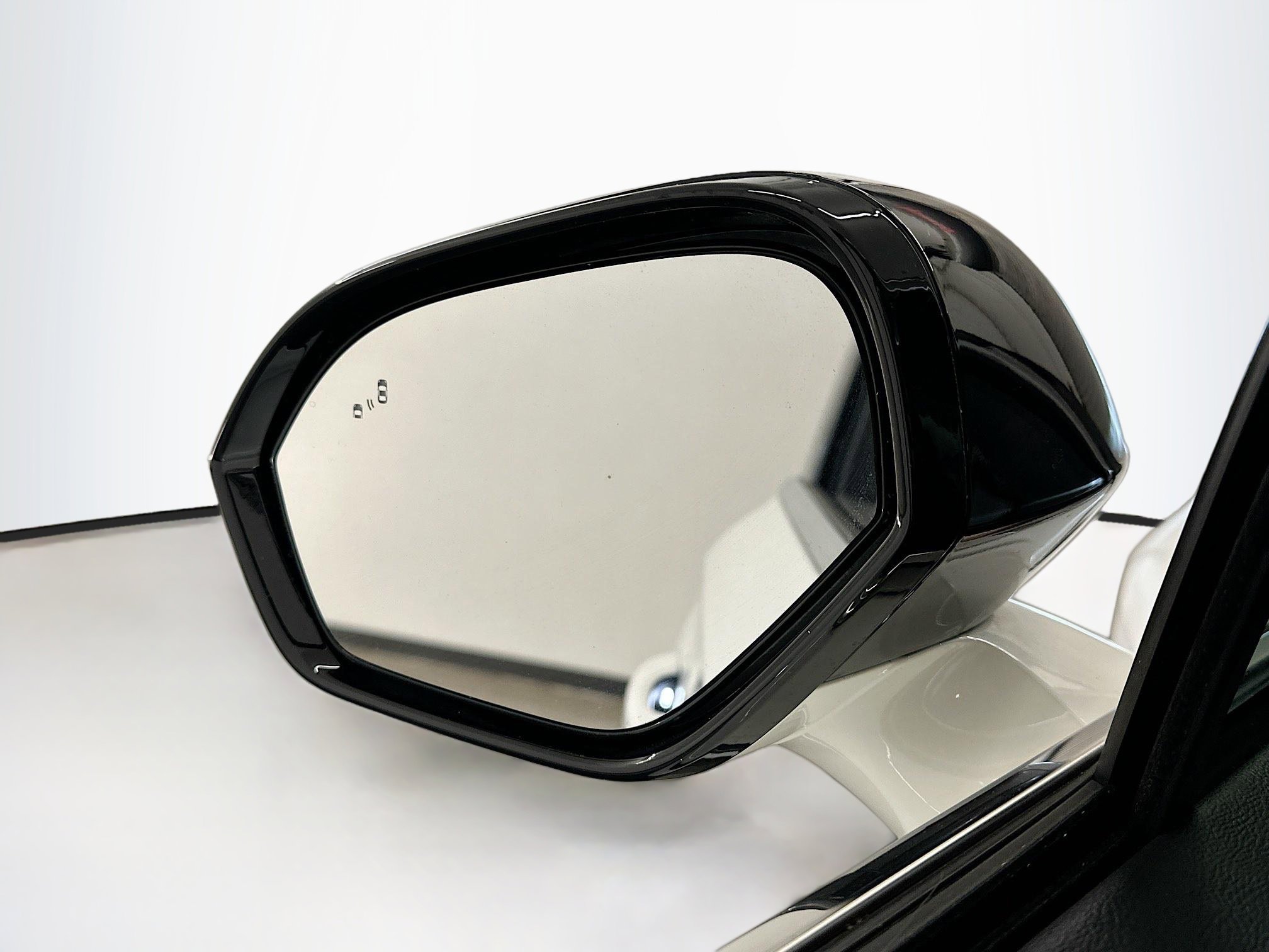 Used 2023 Lincoln Corsair AWD image 16