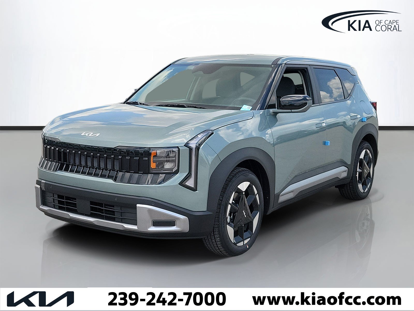 New 2027 Kia Seltos S FWD image 3