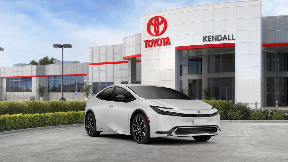 New 2026 Toyota Prius Plug-In Hybrid FWD image 37