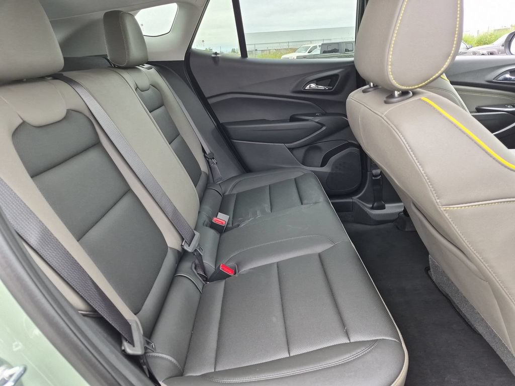 Used 2026 Chevrolet Trax ACTIV w/ Driver Confidence Package FWD image 16