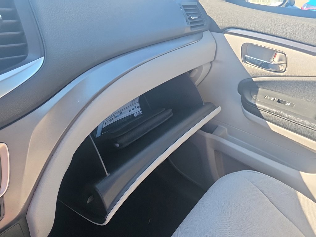 Used 2017 Honda Pilot EX image 22