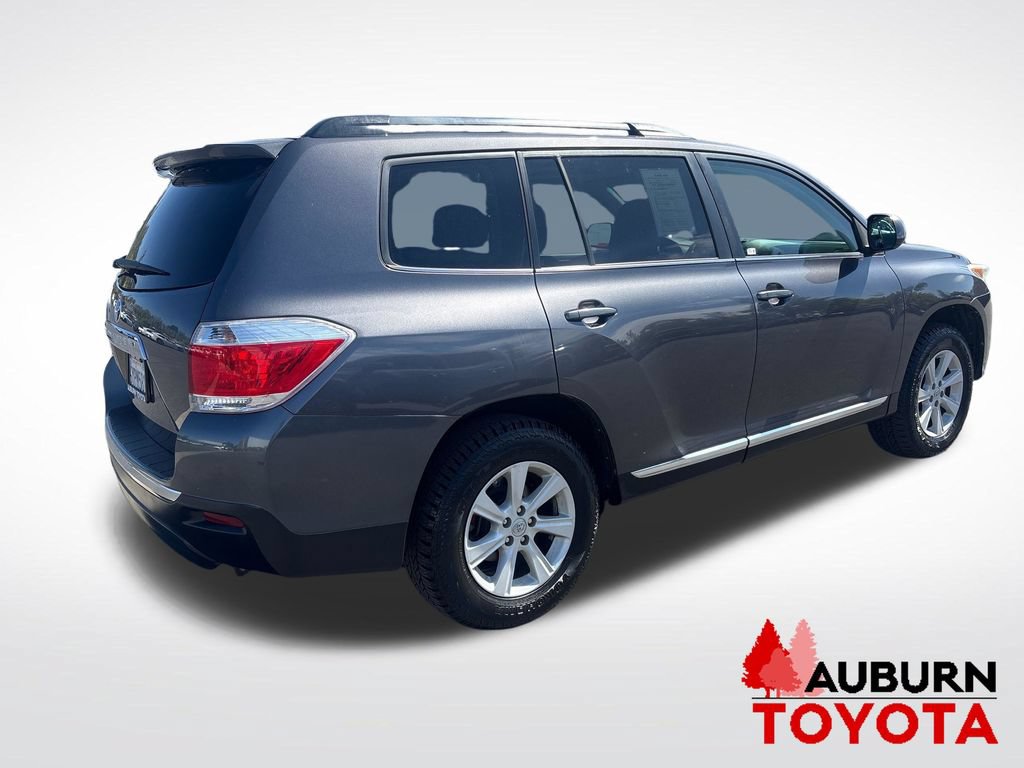 Used 2013 Toyota Highlander SE FWD image 5