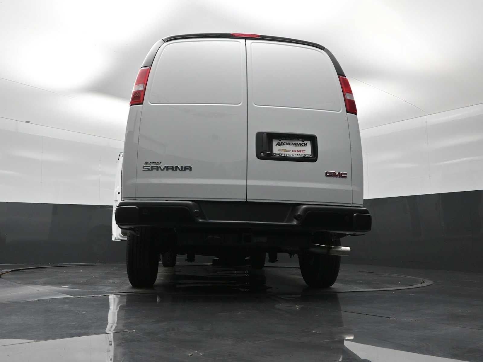 New 2026 GMC Savana 3500 Extended w/ Driver Convenience Package RWD image 28