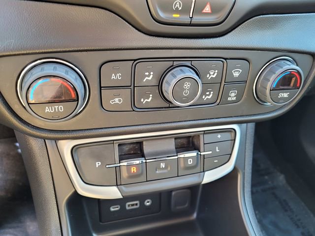 Used 2022 GMC Terrain SLE w/ Driver Convenience Package image 20