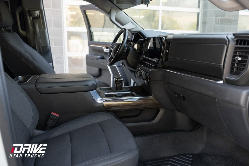 Used 2023 Chevrolet Silverado 1500 LT Trail Boss w/ Protection Package image 24