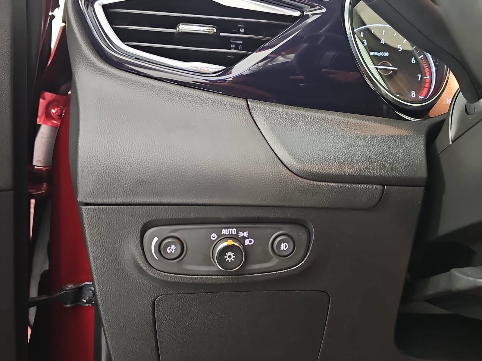 Used 2023 Buick Encore GX Essence w/ Experience Buick Package FWD image 24