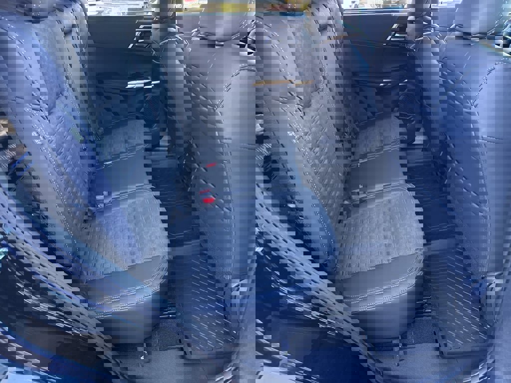 New 2025 Mitsubishi Outlander SE image 26