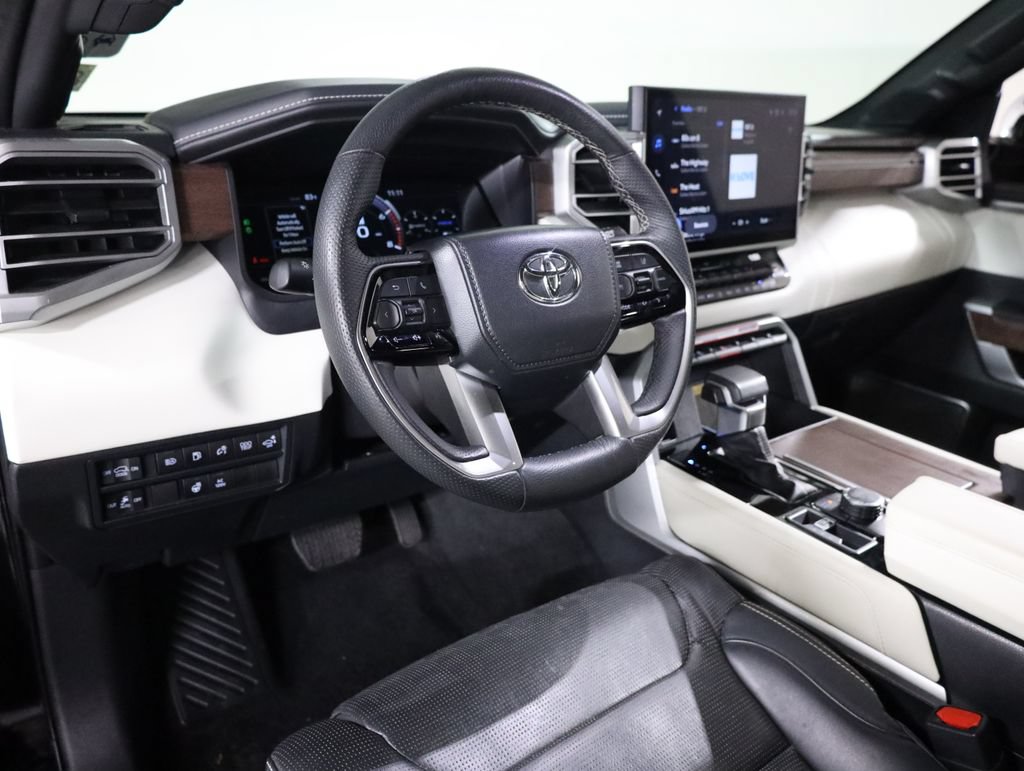 Used 2024 Toyota Sequoia Capstone AWD/4WD image 36