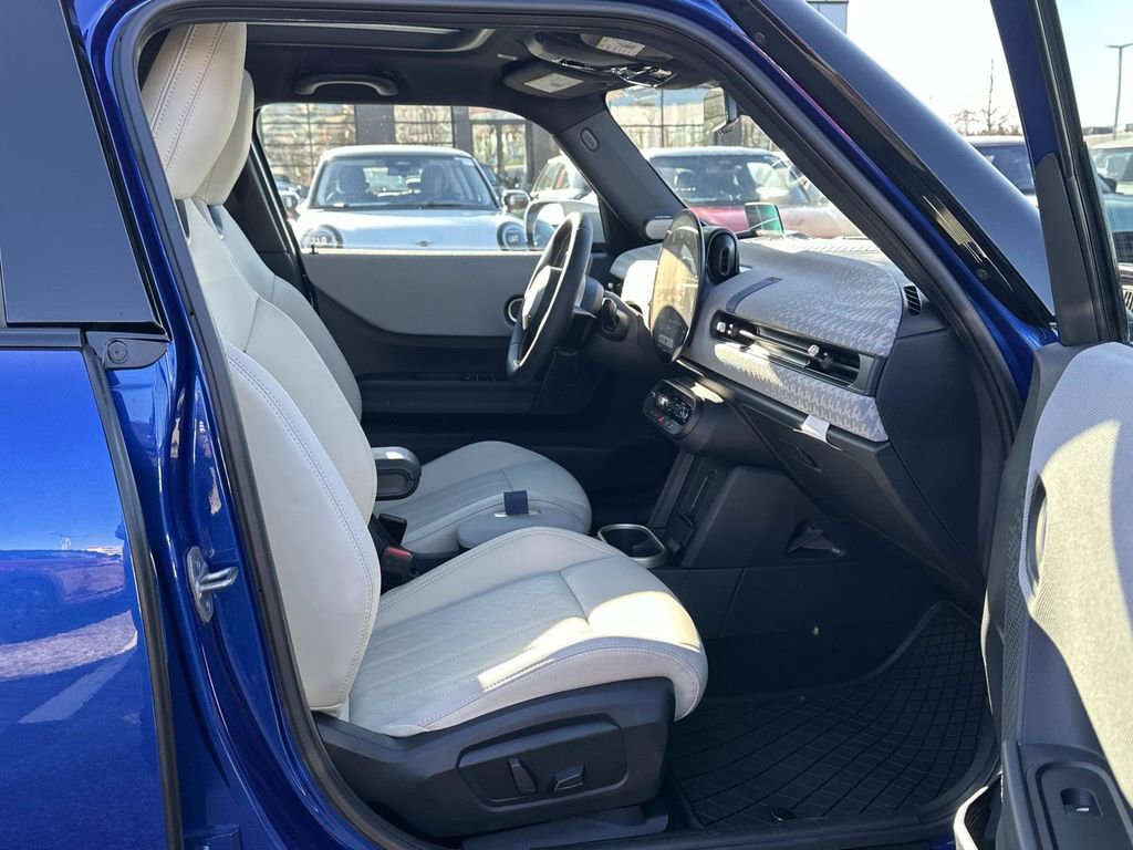 Used 2025 MINI Cooper S image 29