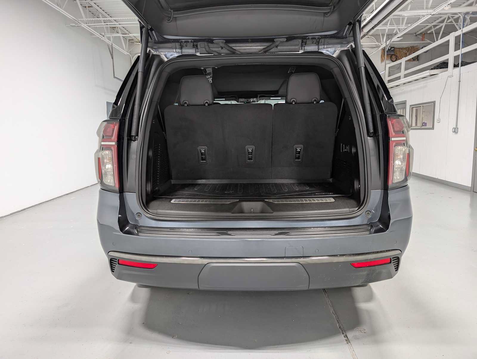 Certified 2021 Chevrolet Tahoe RST w/ Luxury Package AWD/4WD image 42
