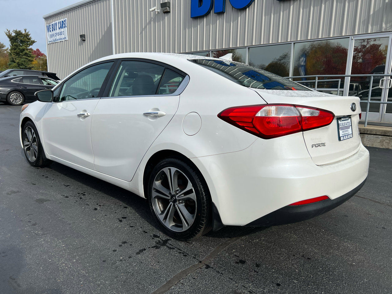Used 2016 Kia Forte EX w/ EX Premium Package image 3