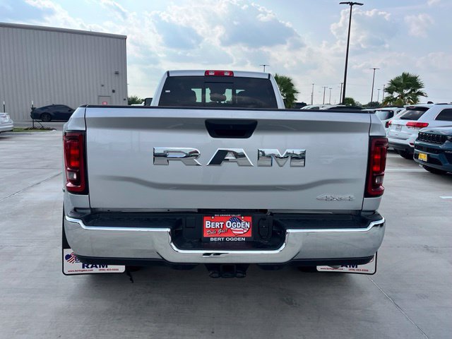 New 2027 RAM 3500 Tradesman AWD/4WD image 6