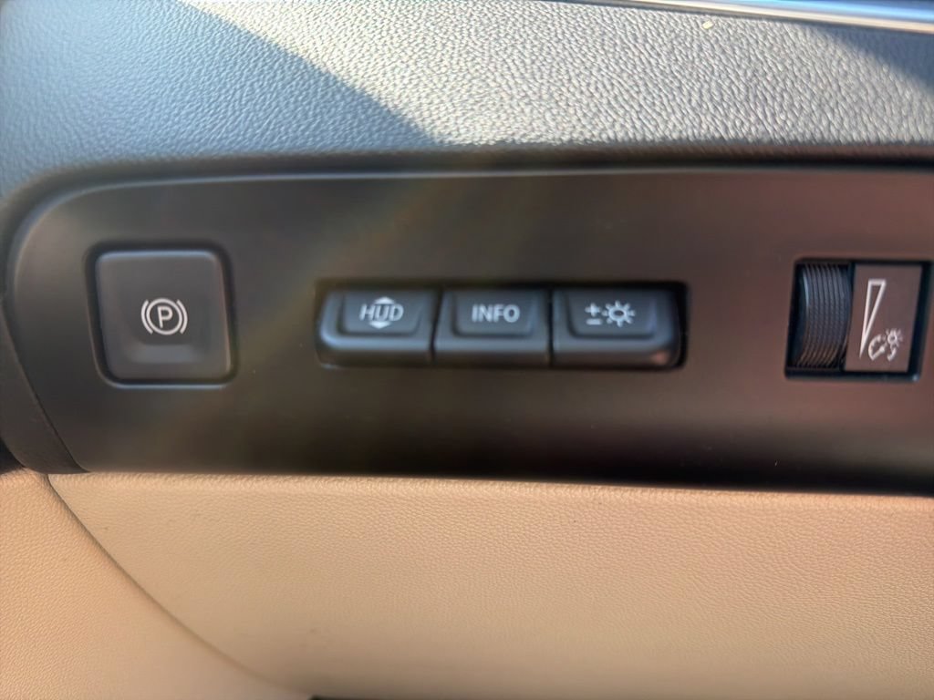 Used 2023 Buick Enclave Premium w/ Experience Buick Package AWD/4WD image 21