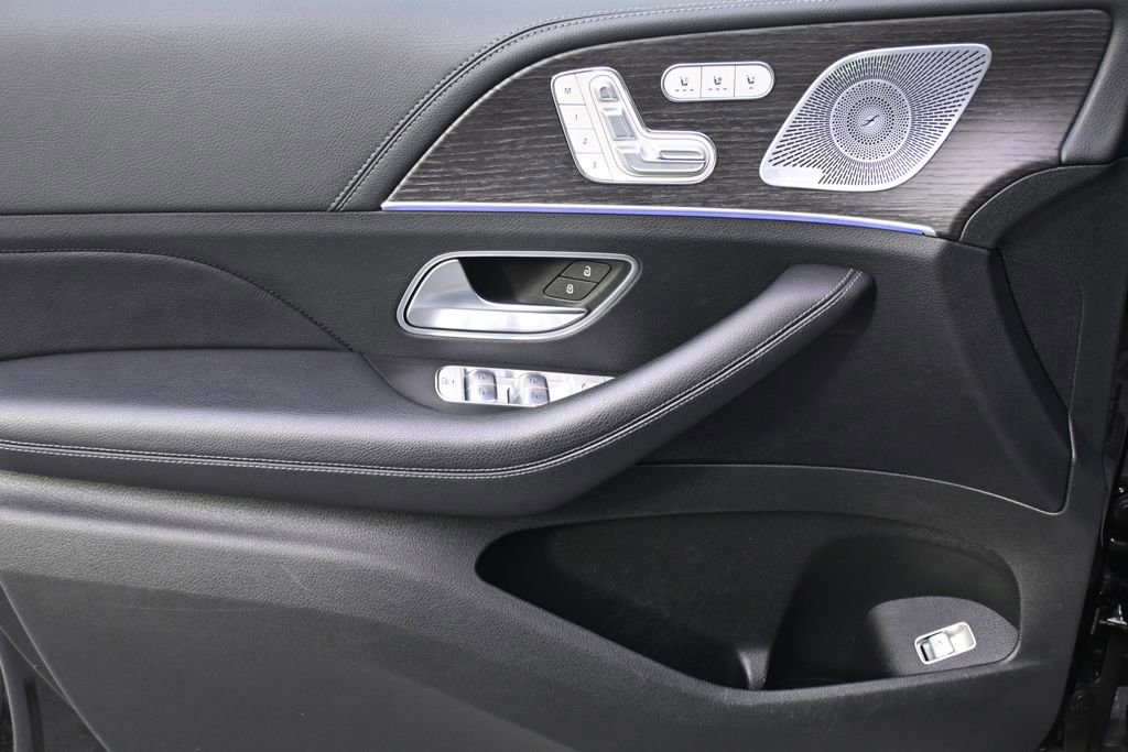 Used 2020 Mercedes-Benz GLS 580 4MATIC image 23
