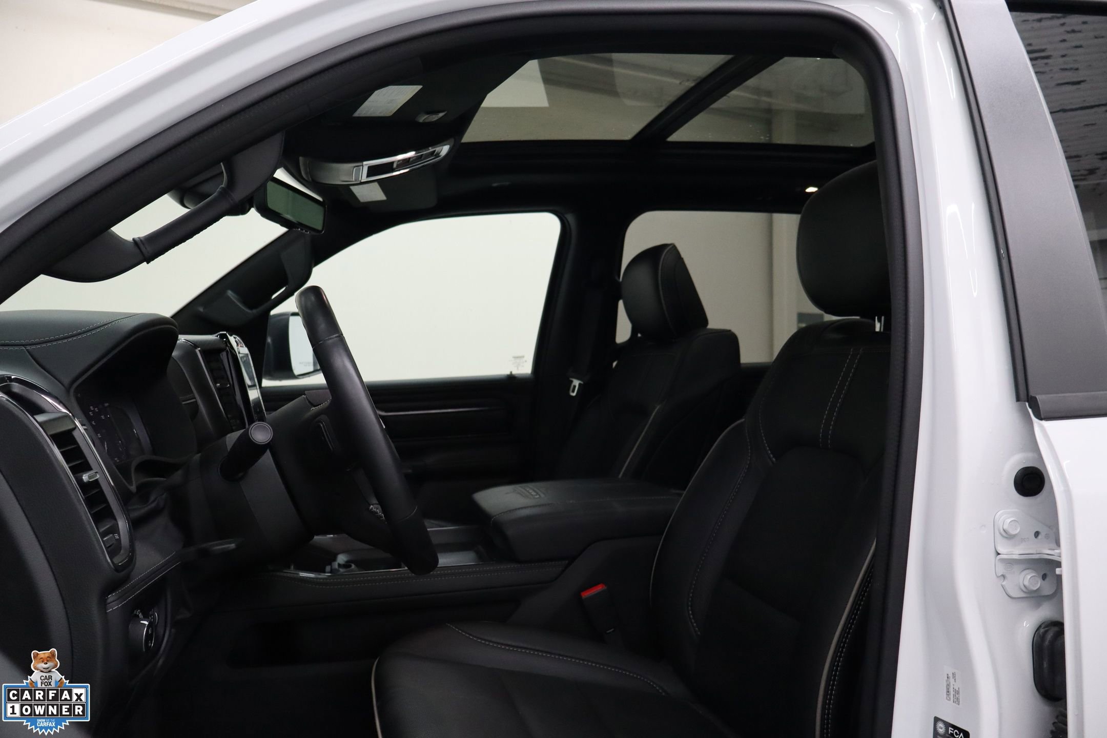 Used 2023 RAM 1500 Limited image 11