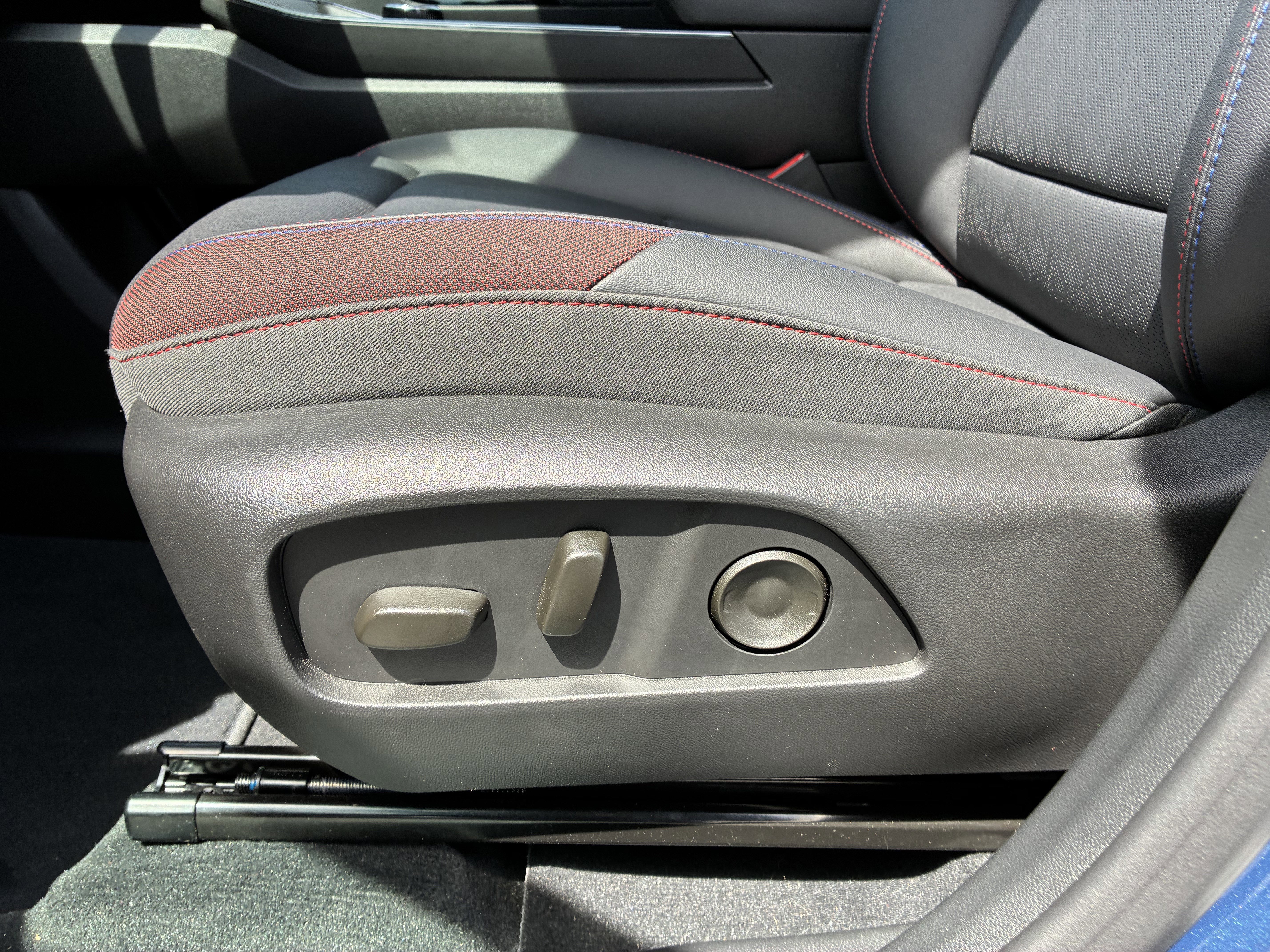 Used 2026 Chevrolet Equinox RS w/ Convenience Package III image 26