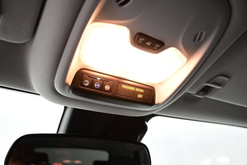 Used 2023 Chevrolet TrailBlazer LT FWD image 21