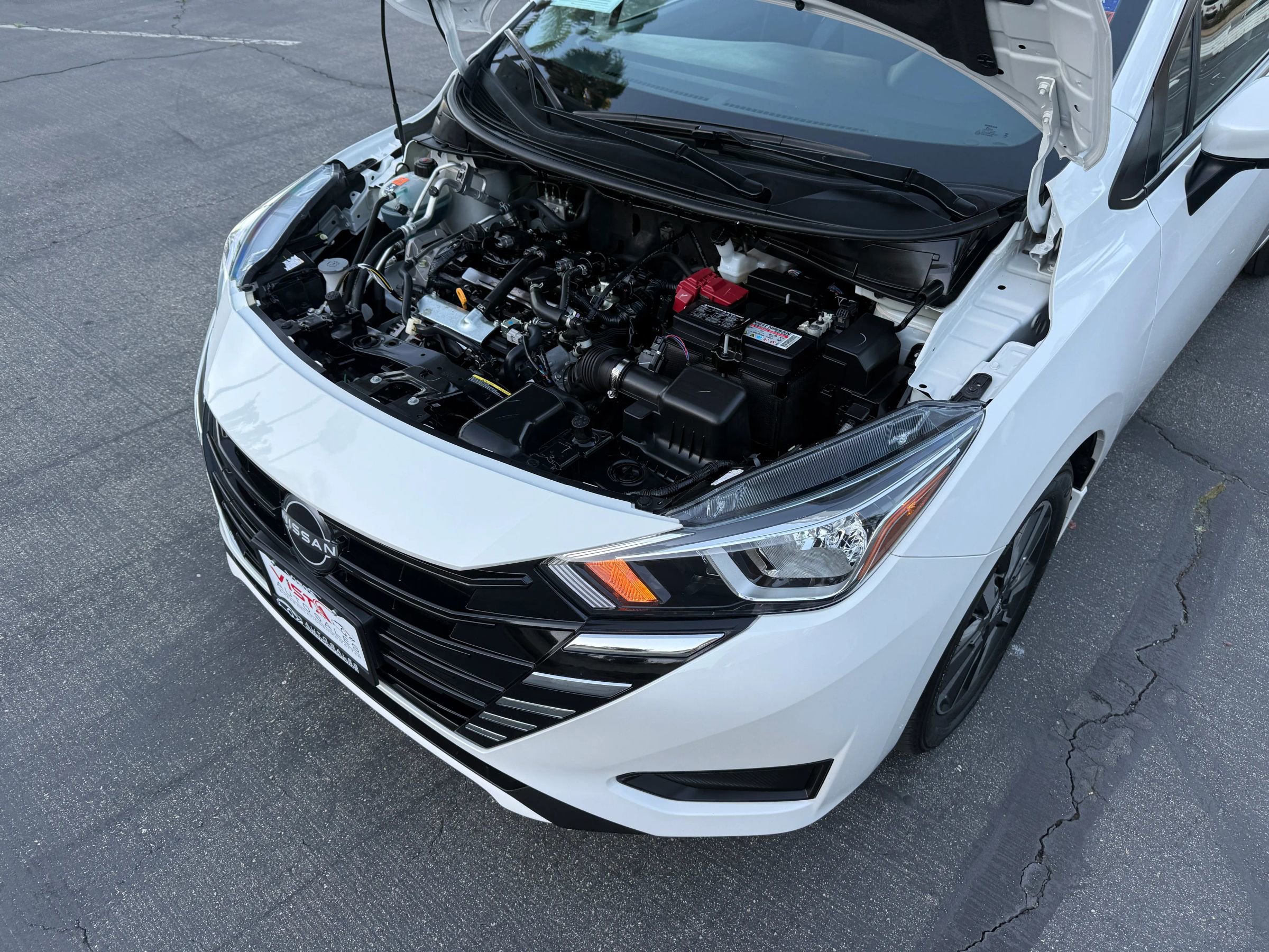 Used 2024 Nissan Versa SV w/ Trunk Package image 24