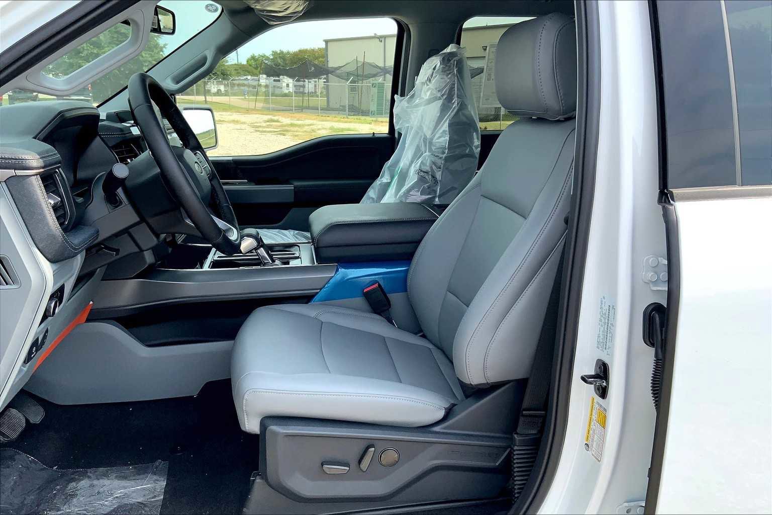 New 2025 Ford F150 Lightning Flash image 7