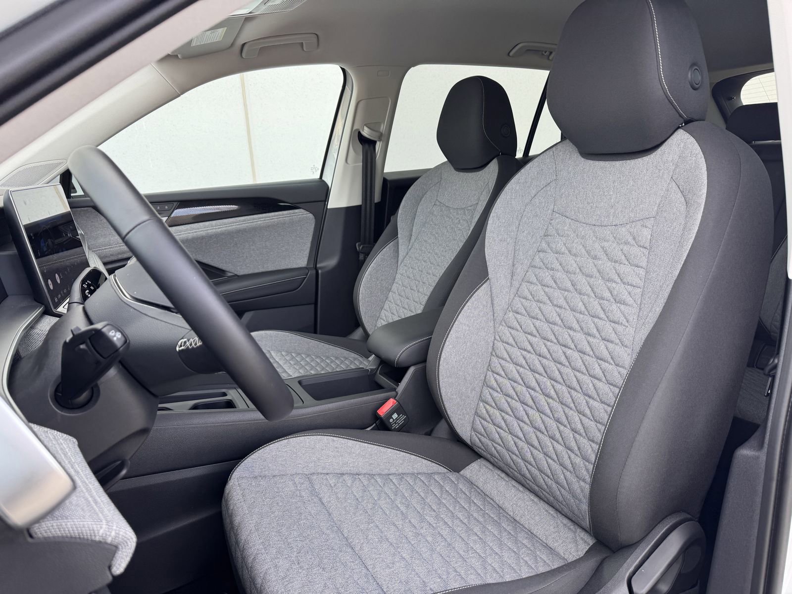 New 2025 Volkswagen Tiguan S image 18